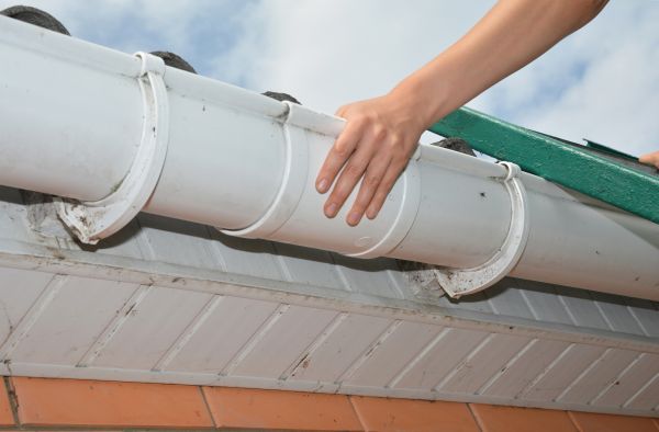 Cost of Barn Gutter Installation in Conyers